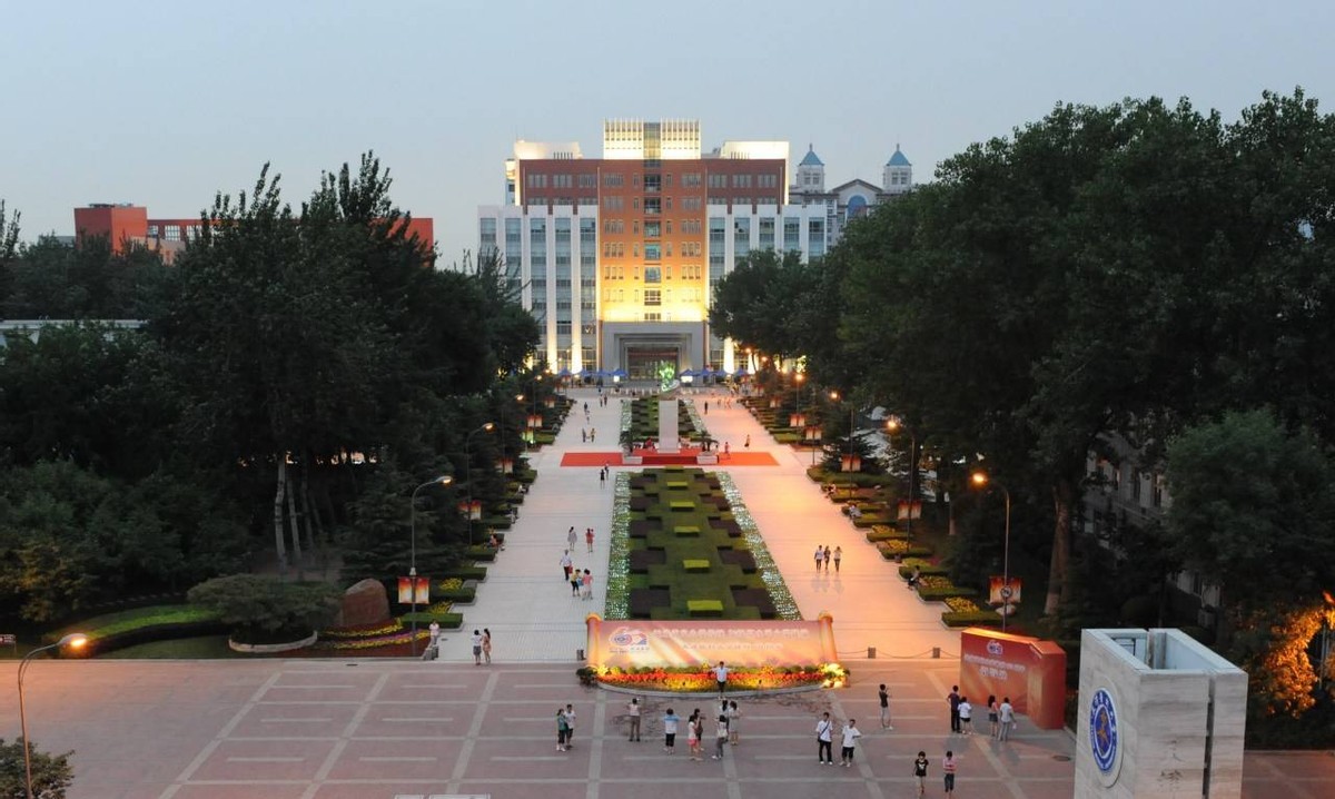 天津医科大学专业设置_天津中专学校有哪些专业_天津医科大学历史