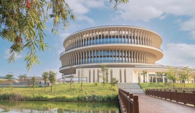 广东四所高校有望升一本，高等教育投入超 1500 亿