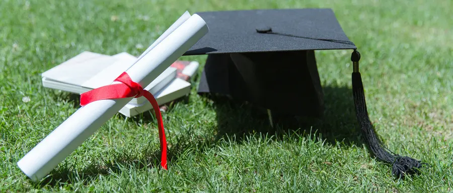 2025年四川高考分数线公布：历史类533分，物理类518分！速看各批次录取详情