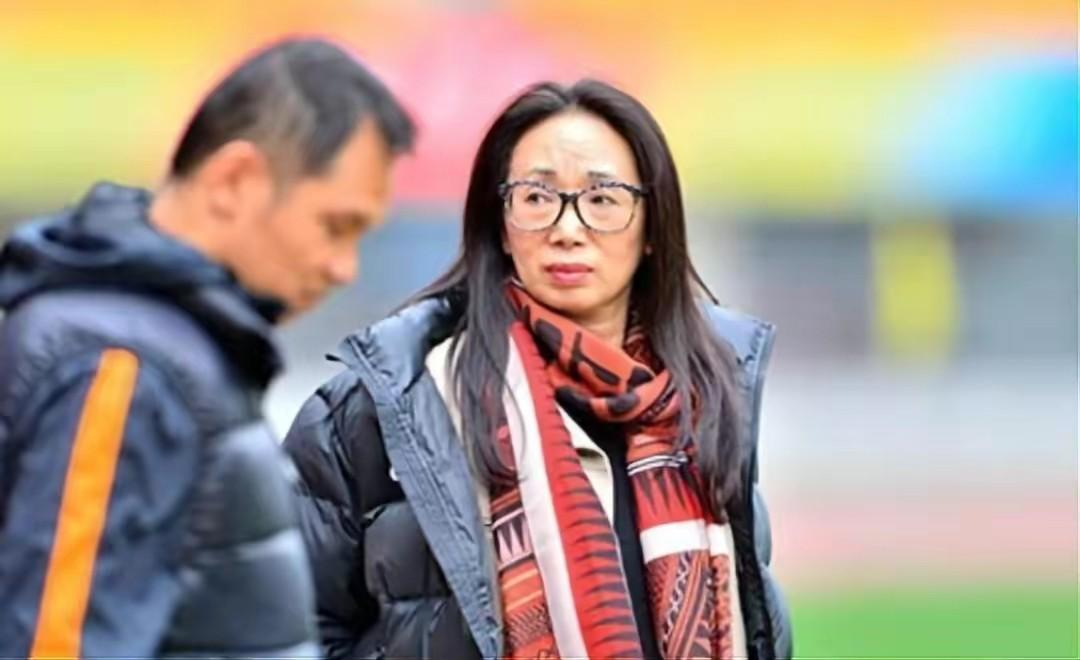 戴秀丽的儿子_女富豪戴秀丽 离婚原因_戴秀丽 创业经历