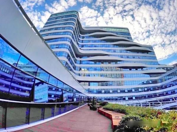 想找腾讯客服？先了解公司文化与员工福利，内含成都分公司探营细节