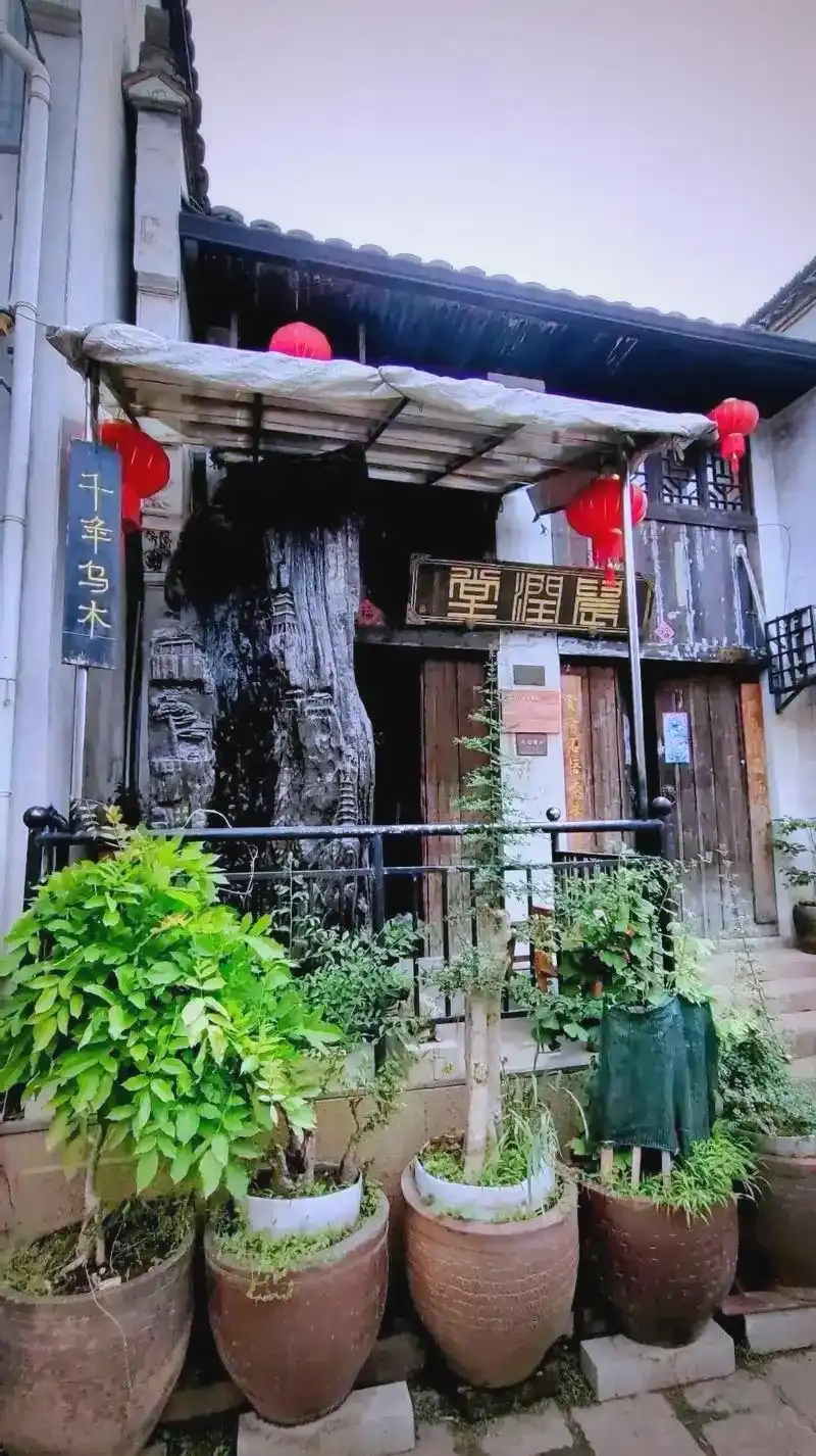 安徽古镇哪个最值得去_安徽古镇旅游攻略_安徽免费古镇推荐