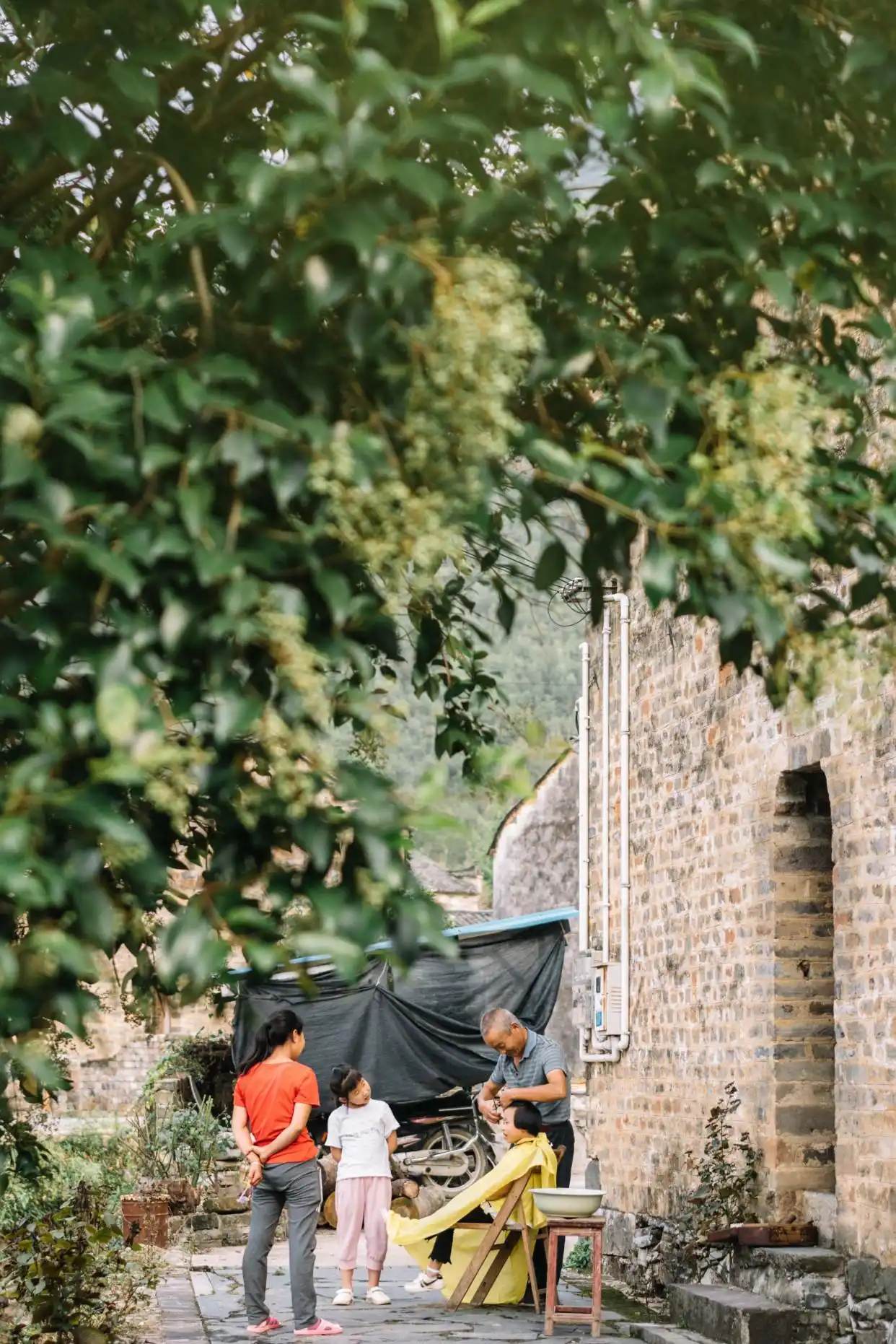 安徽古村落旅游攻略_宏村南屏村西递大通查济徽州古城阳产土楼许村鸠兹古镇龙潭古寨蔡畈古村落龙潭肖村梨桥水镇砀山_安徽古镇哪个最值得去