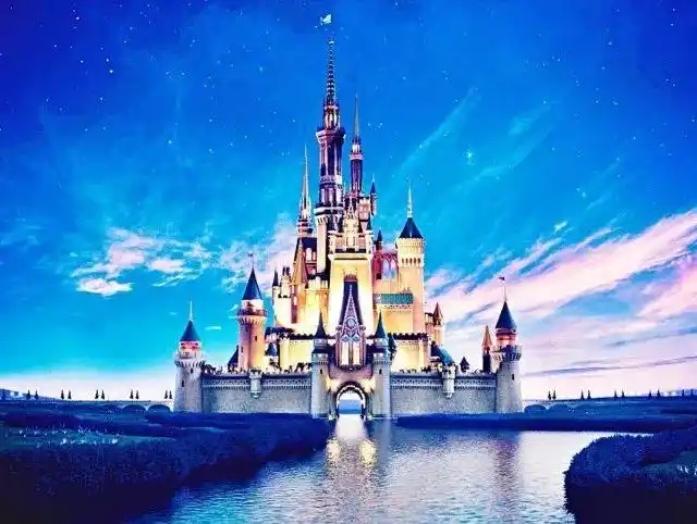 华特迪士尼：从破产车库到童话王国的逆袭故事