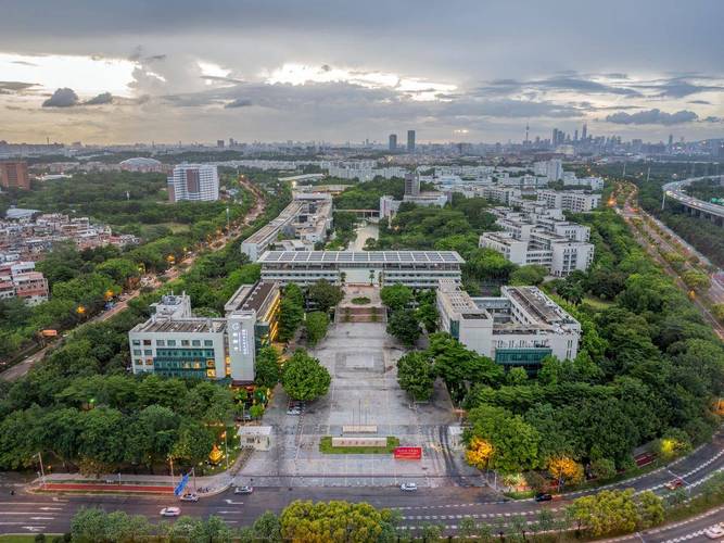 湘潭大学人才培养特色办学_地方高校排名_湘潭大学建校65年发展历程