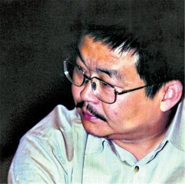 唐万新 现状_唐万新 退学创业 资本运作