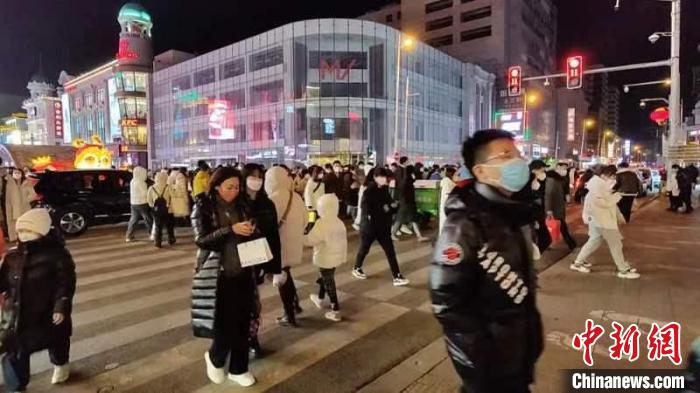 沈阳中街地一大道客流量大吗？_沈阳中街跨年夜客流量_沈阳百年中街疫情后复苏