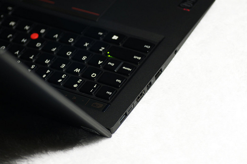 Carbon fiber material laptop_thinkpad指示灯_ThinkPad X1 Carbon review
